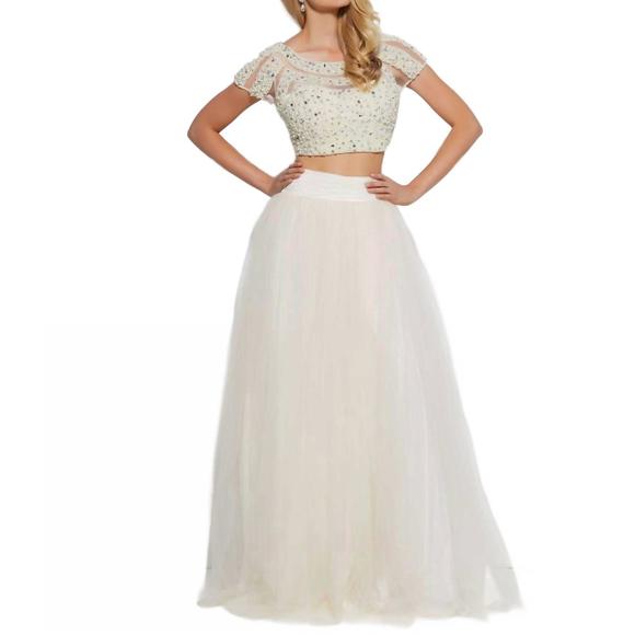 Mac Duggal 6202